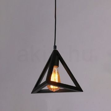geometriai-fuggesztek-piramis-lampa